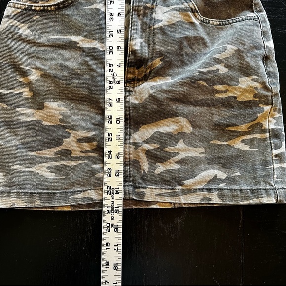 Pull&Bear Small Camouflage Camo Short Skirt Denim - Picture 6 of 7